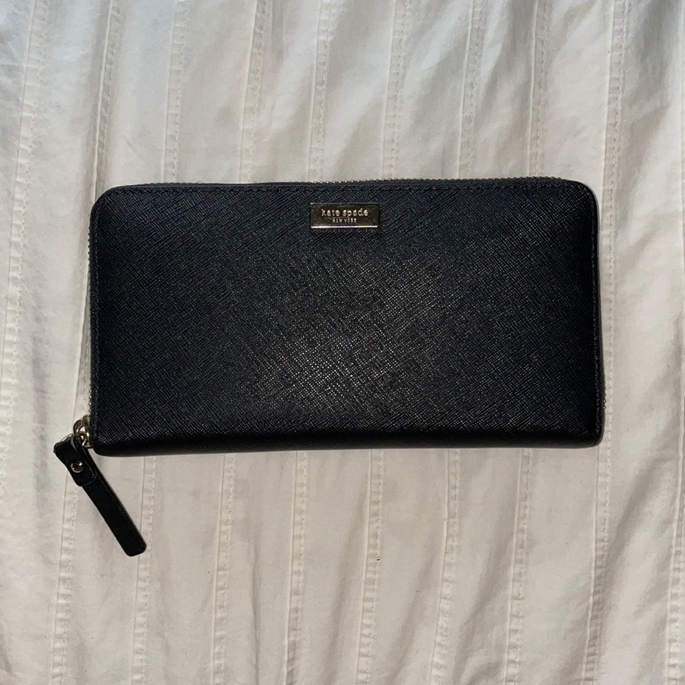 Kate Spade Zip Wallet